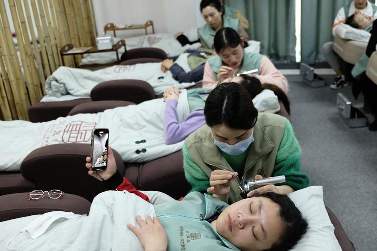 川耳匠是重庆洪林健康管理咨询旗